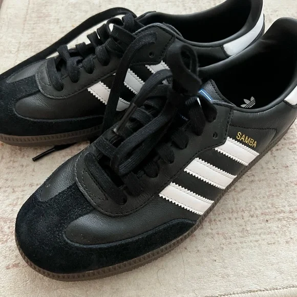 Adidas Samba Black and White Men's Shoes - Picture 1 of 4